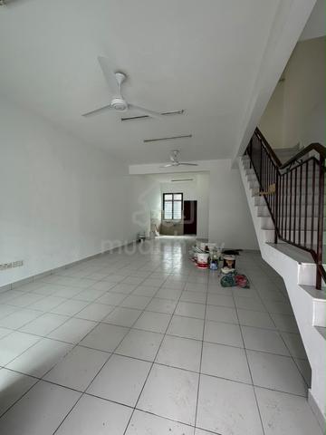 Kulai double storey freehold 4beds 3baths sale full loan 1