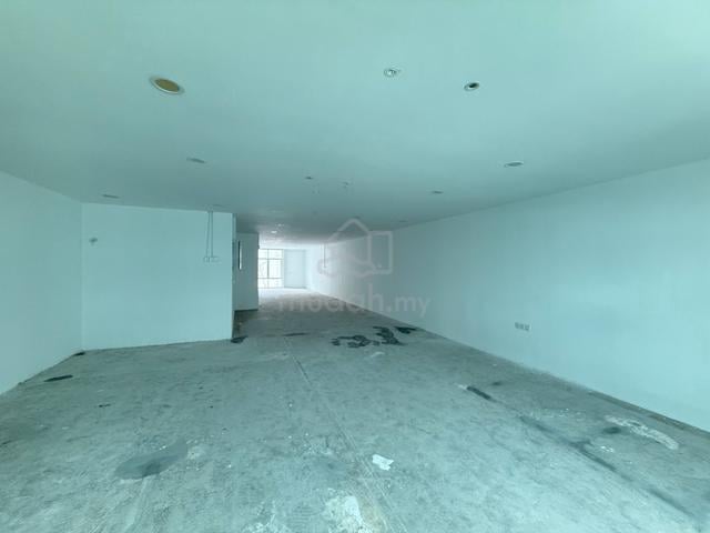 22x75 4-Storey First Floor shop Puchong Jaya LRT lotus Jalan Bandar 1