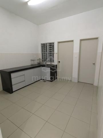 Alam Nusantara Setia Alam with kitchen cabinet,3 aircond,1 heater 1