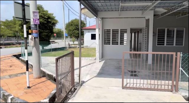 1 storey terrace house with corner lot 1