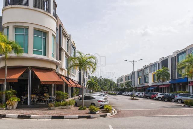 Bandar Puteri Puchong Renovated Ground Floor Shop For Rent 1
