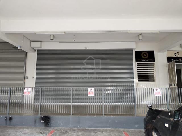 Ground Flr Shop to Let @ Silk High way 1