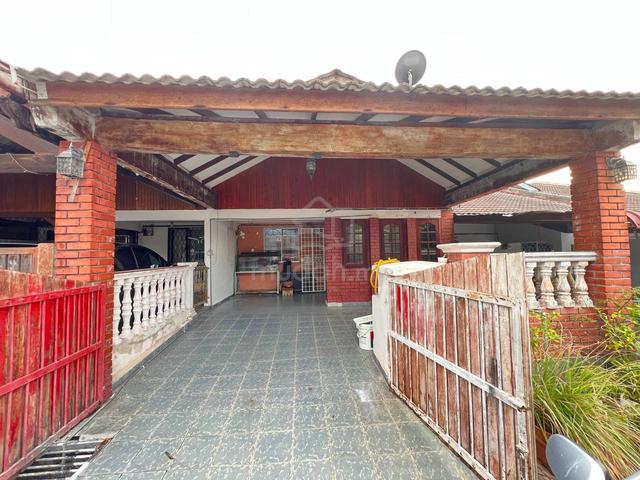 Renovated 5 Rooms Single Storey Taman Desa Vista BBST Sepang. 1
