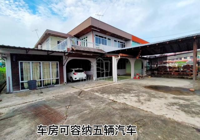 Sibu Jalan Merdeka (Near Rejang Park) Huge Semi-D | 12 Points Land 1