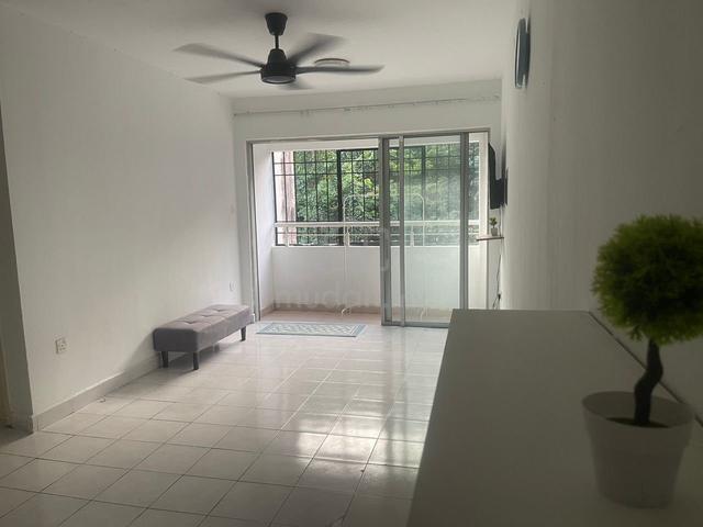 Flora Damansara 1