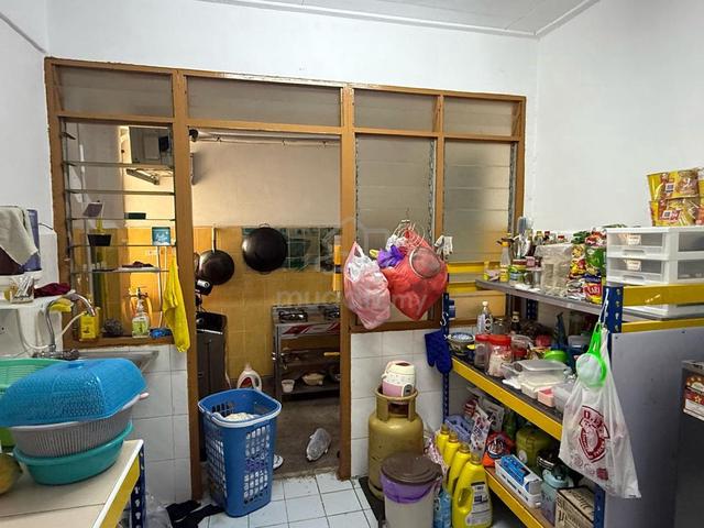 Sri Intan (Bandar Seri Alam) 1