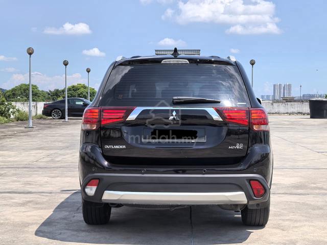2019 Mitsubishi OUTLANDER 2.0 4WD (A) - 5