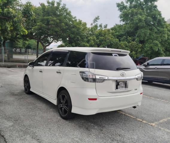 2014 Toyota WISH 1.8 X FACELIFT (A) - 4