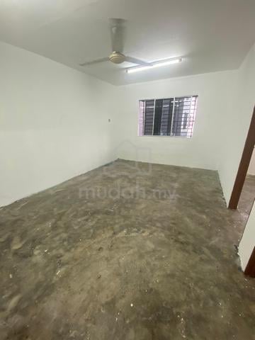 Kenanga Apartment (Taman Bunga Raya) 1
