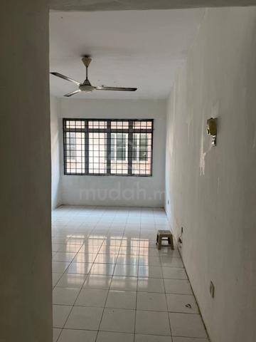 Vista Shop Apartment (Damansara Damai) 1