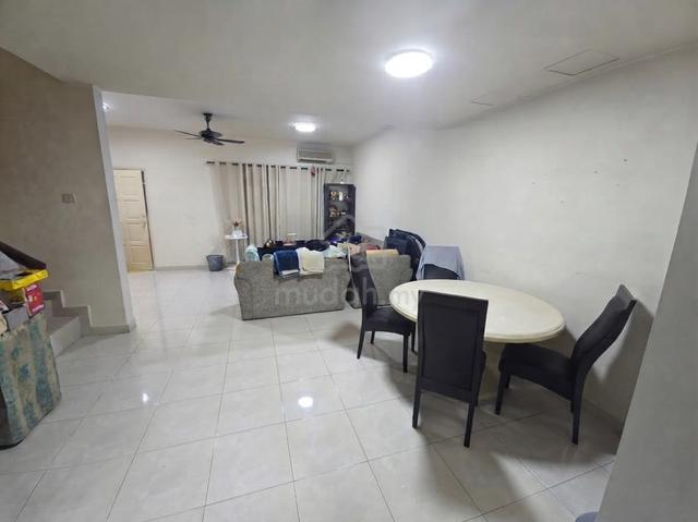 Johor Jaya double storey / unblock view / Below Market Price 1