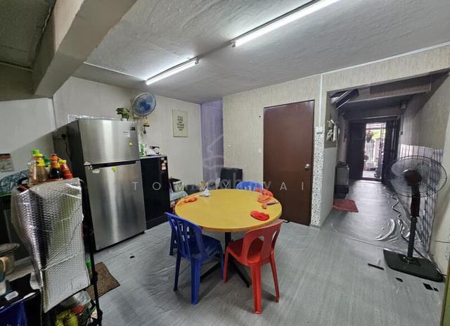 2-Sty Low Cost Jalan Bayan Megah Ria, 14x55, 3 Bed 1 Bath, Unblock Vie 1