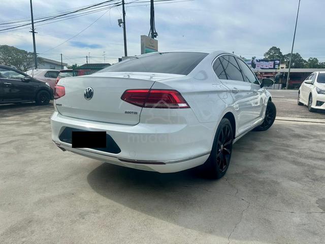 2018 Volkswagen PASSAT 1.8 TSI COMFORTLINE (CKD) - 2