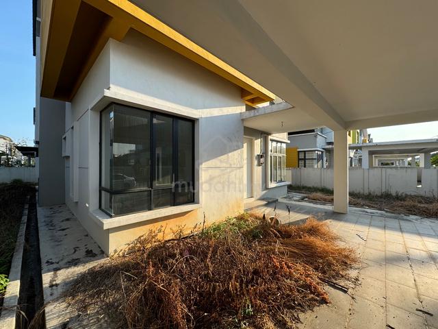 CHEAPEST UNIT! Bungalow Unit Taman Samarinda, One Krubong Melaka 1