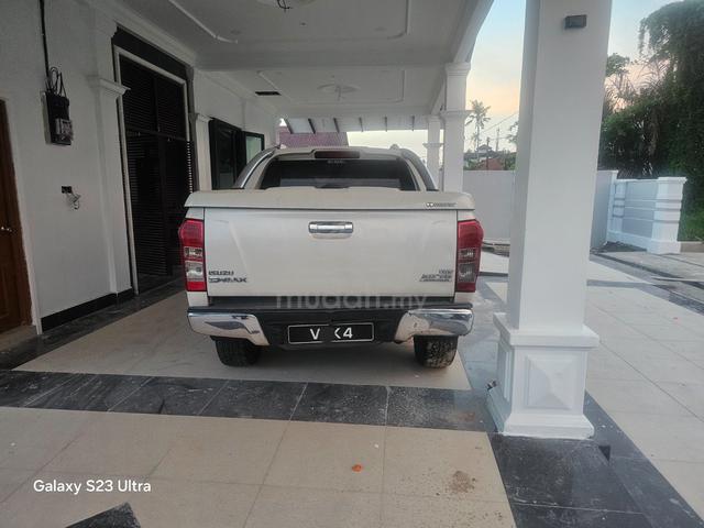 2014 Isuzu D-MAX 3.0 V-CROSS 4x4 (A) - 2