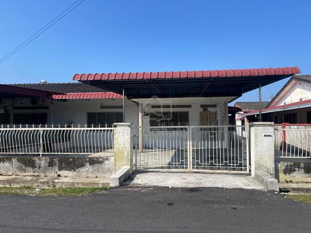 For Sale ‼️Semi d teluk intan 1