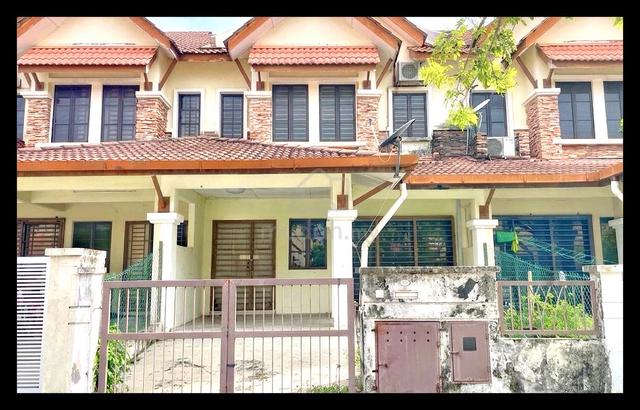 LOW DEPOSITš„ NEGO GUARDED 2 Storey Bandar Nusaputra Puchong 1