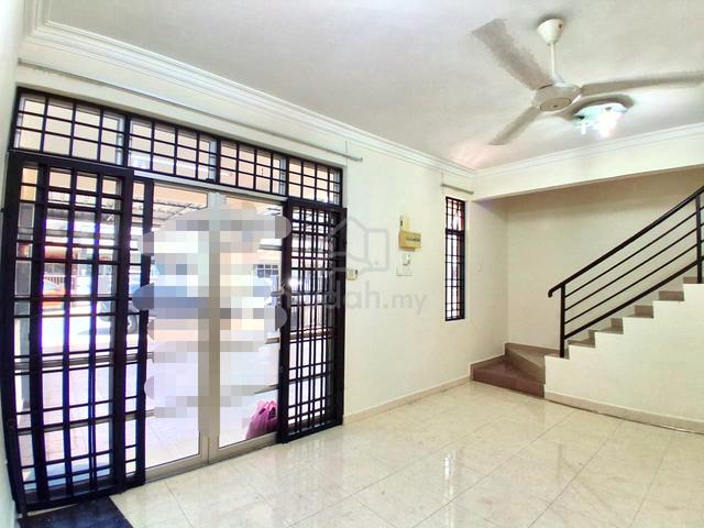 Partially Furnised 1.5 Storey Terrace Taman Gunung Pulai Tandop 1