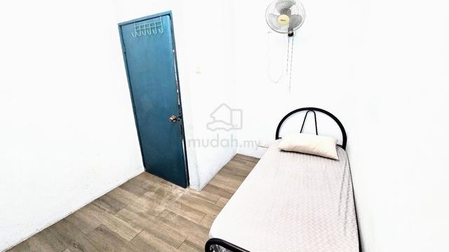 Bilik Single Apartment Kajang Perdana Lelaki Free Wifi 3
