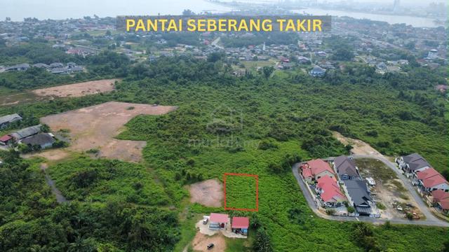 Tanah lot Banglo dekat Smk Ibrahim , Seberang Takir 1