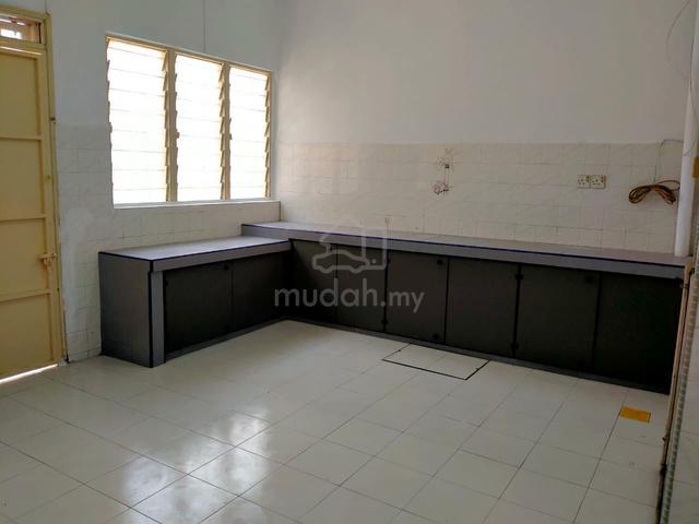 2 Storey House @ Taman Sungai Besi Seri Kembangan 1