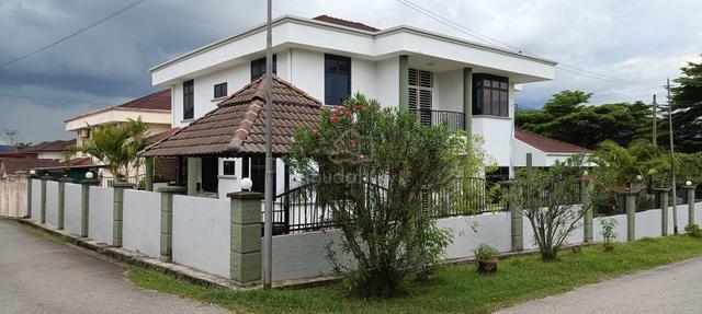 Taman Bukit Ria. Tampin, Bangalow house 1