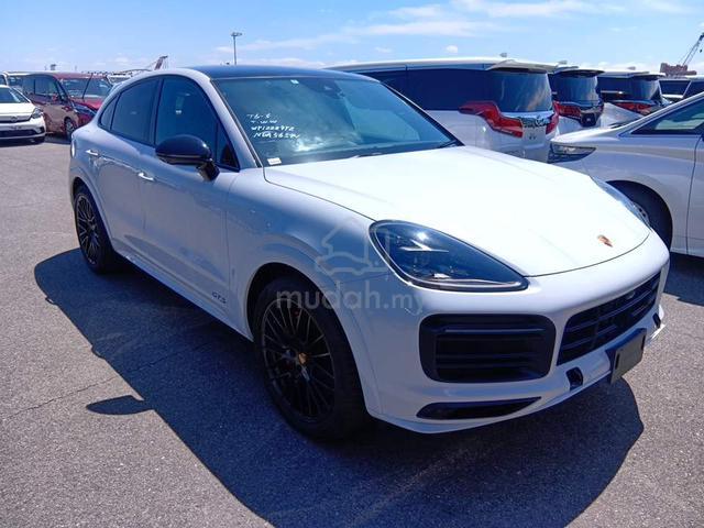 2022 Porsche CAYENNE 4.0 Coupe GTS V8 (Grade 5A) - 1