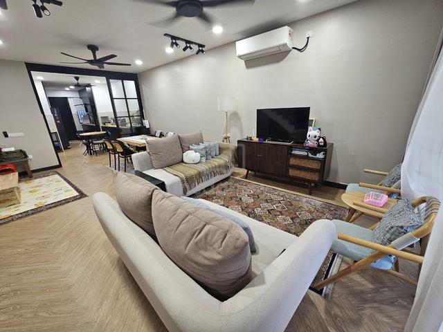 RENOVATED Double Storey Elmina Green 3 Denai Alam 3