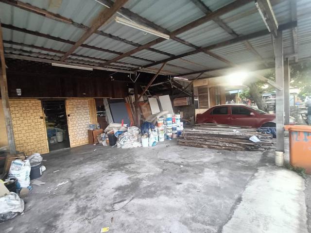 Cash Buyer Only!!! 3900 sqft Single Storey House For Sale 1