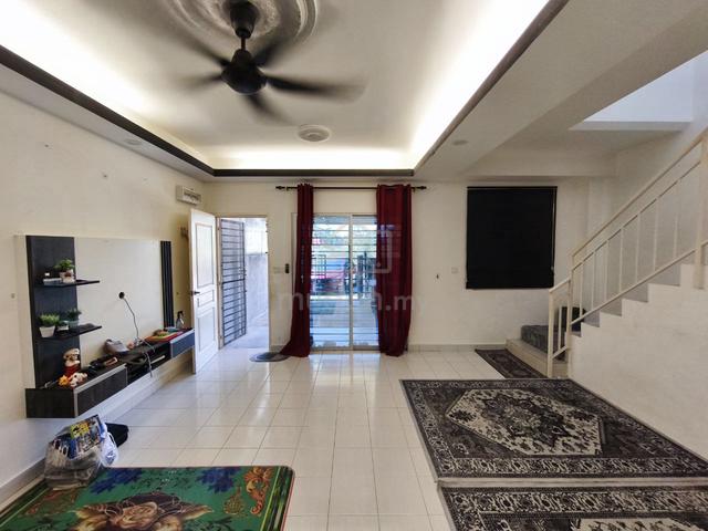 CANTIK BETUL!2 Storey Jln IRIS Taman Bunga Raya Bukit Beruntung Rawang 1