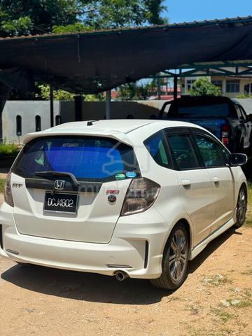 2013 Honda JAZZ 1.5 S FACELIFT (A) - 2