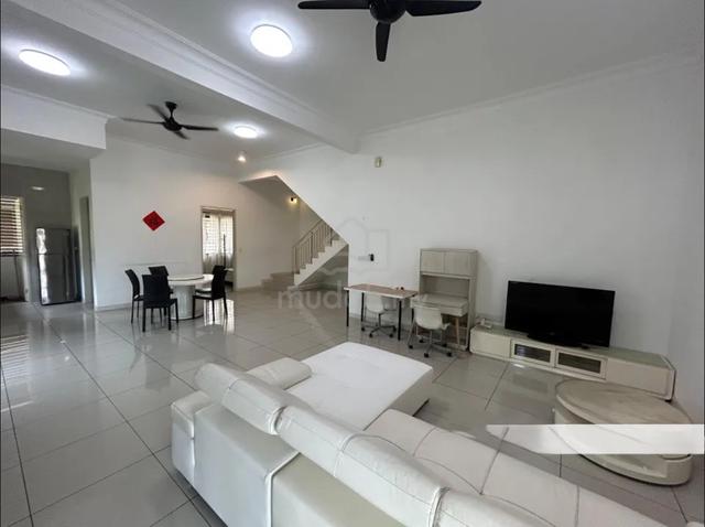 Corner Lot N'dira @ 16 Sierra Unit For Sale, Townhouse Puchong Dijual 1