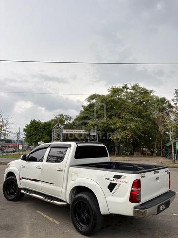 Hilux Vigo champ 3.0 auto Vnt 2011 - 2
