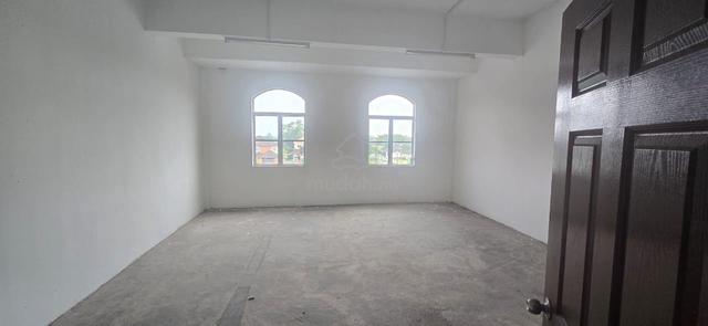 Taman Bersatu Shop for Rent 1