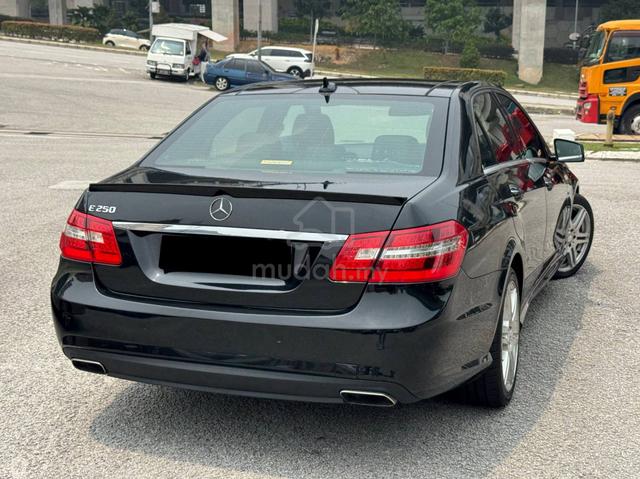Mercedes Benz E250 AMG PANORAMIC ROOF TIPTOP - 3