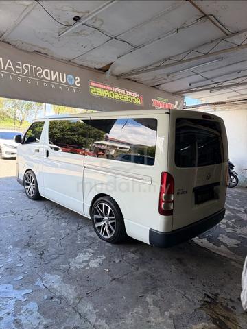 2018 Toyota HIACE 2.5 ENHANCED (M) - 4