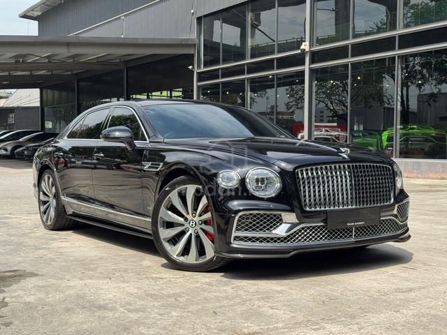 2021 Bentley FLYING SPUR V8 4.0 (A) - 1