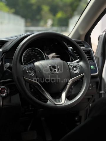 2019 Honda CITY 1.5 HYBRID Very Good Conditions - 5
