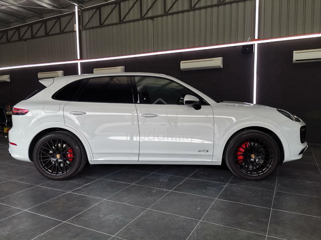 2022 Porsche CAYENNE 4.0 GTS V8 SUV - 5