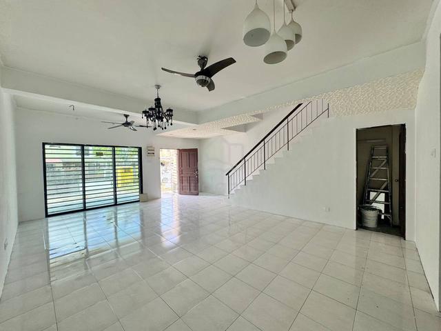 TERMURAH+NEAR PADANGš„ Double Storey Terrace Bukit Saujana Utama 1