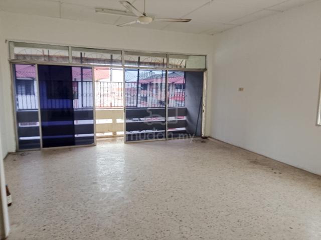 Rumah Pangsa Bukit Senjuang 1
