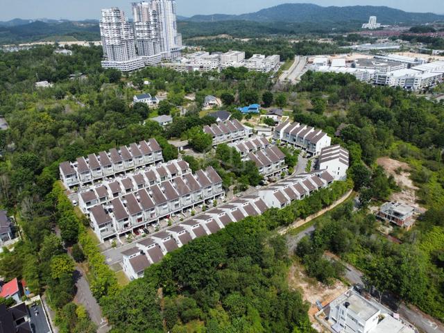 LOT BUNGLOW FREEHOLD di Bandar Bukit Mahkota SEKSYEN 9 1