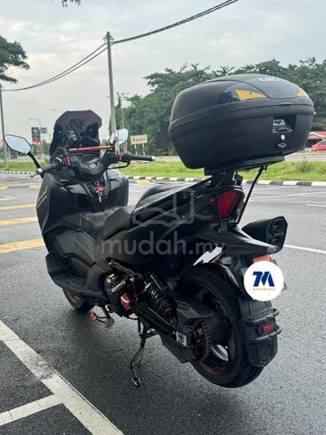 Carousel Image