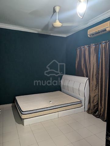 Apartment sri dahlia bilik utama 1