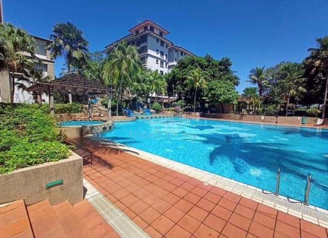Costa Mahkota 1