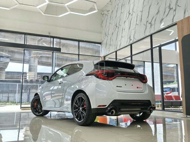 2025 Toyota Gr Yaris Rz High Performance Auto - 2