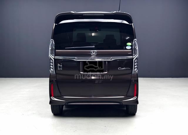 Low Mileage 18K 2018 Honda N BOX 0.7 CUSTOM G FSH - 4