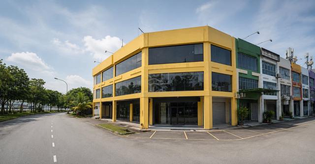 Cheaper Corner 3 storey shoplot at Taman Puchong Intan for rent 1