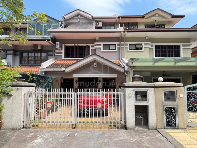 RENOVATED 3 Storey Terrace Laman Oakleaf, Taman Bukit Utama Ampang 1