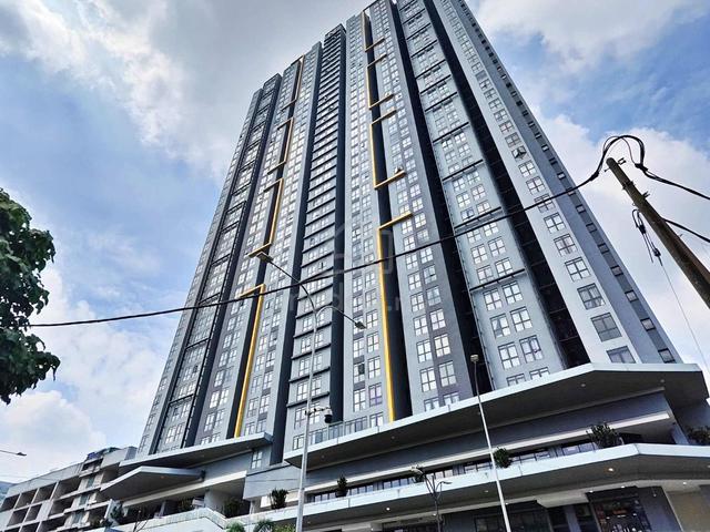 Office Suite in Ampang [✔ 9 min to Dato' Keramat LRT Station] 1